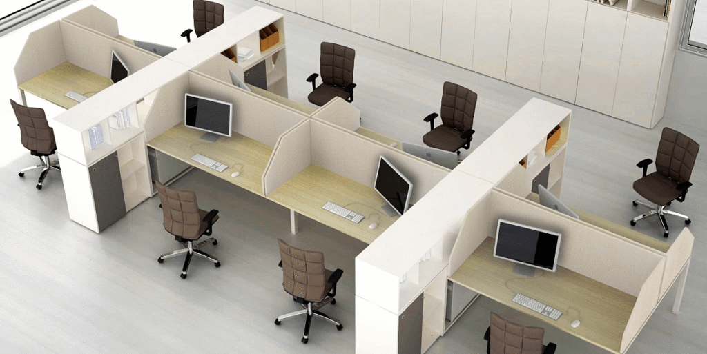 Mesa de trabalho organizada para desenvolvedores